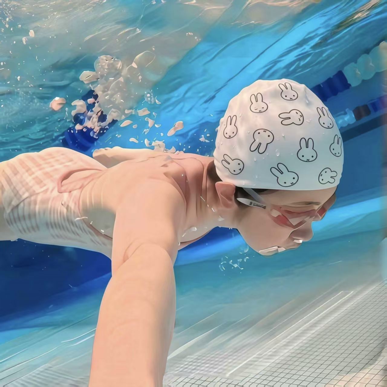 Cute Miffy Girls Swimming Cap  - Swim Cap Silicone 评论和价格